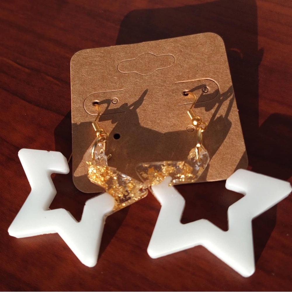 White and Gold Star Earrings